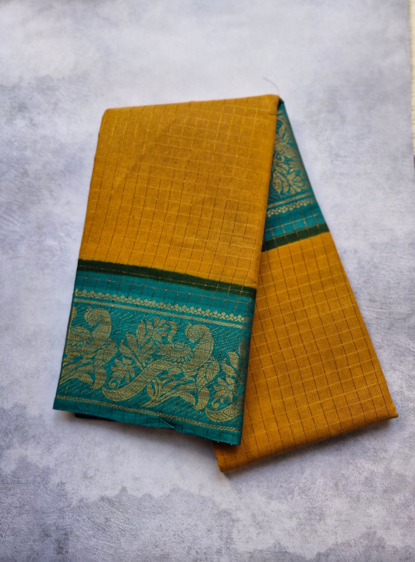 Sungudi cotton golden zari checked